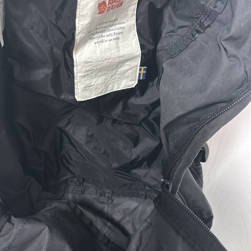 Fjallraven kanken black backpack - Picture 2 of 3